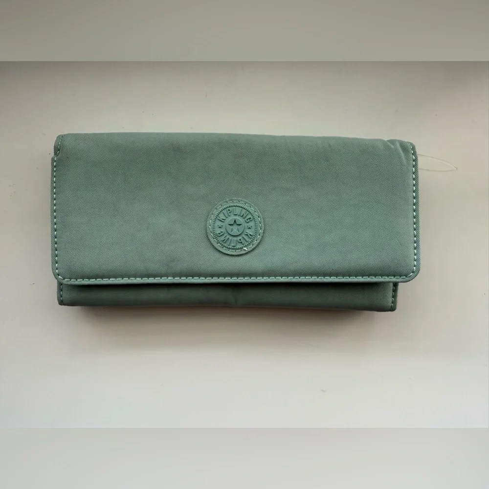 KIPLING Teddi Snap Wallet Sage Green New Without Tags